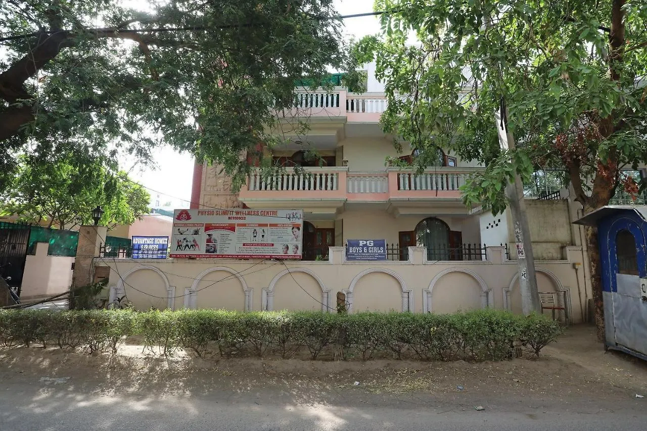 Oyo 14306 Hotel The Tavern Gurgaon India