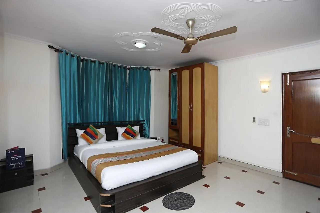 Oyo 14306 Hotel The Tavern Gurgaon